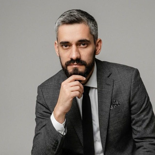 Павел Розов